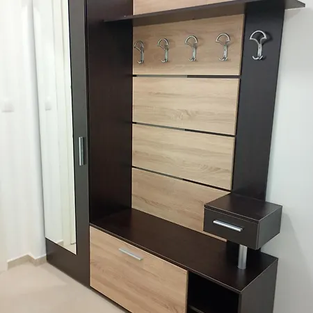 Apartman10 * سكوبجي